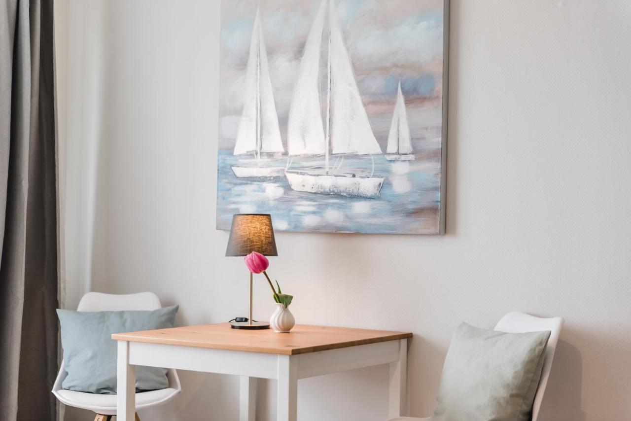 Straendhus Bed&Breakfast Hasselberg  Екстериор снимка