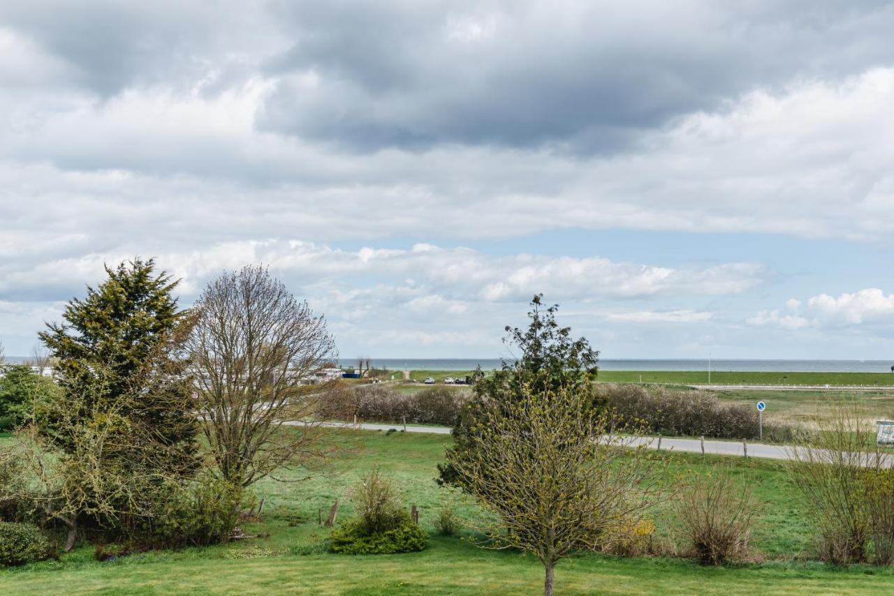 Straendhus Bed&Breakfast Hasselberg  Екстериор снимка