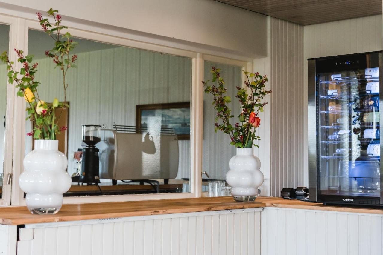 Straendhus Bed&Breakfast Hasselberg  Екстериор снимка