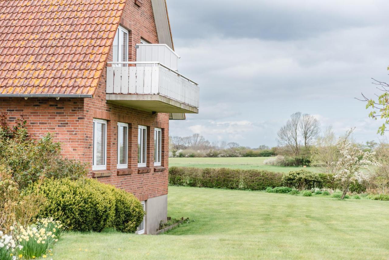 Straendhus Bed&Breakfast Hasselberg  Екстериор снимка